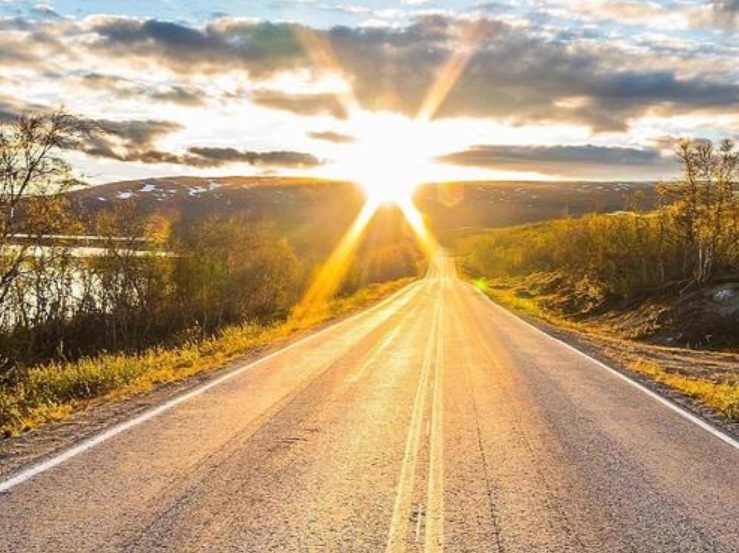 ＃每天分享一句人生感悟＃
    以前总怕别人不喜欢自己，于是拼命迎合讨好，要是