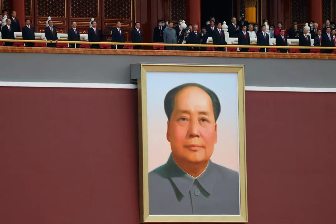《真理报》纪念毛泽东同志诞辰130周年社论毛泽东的五个教训……不幸的事，由于相当