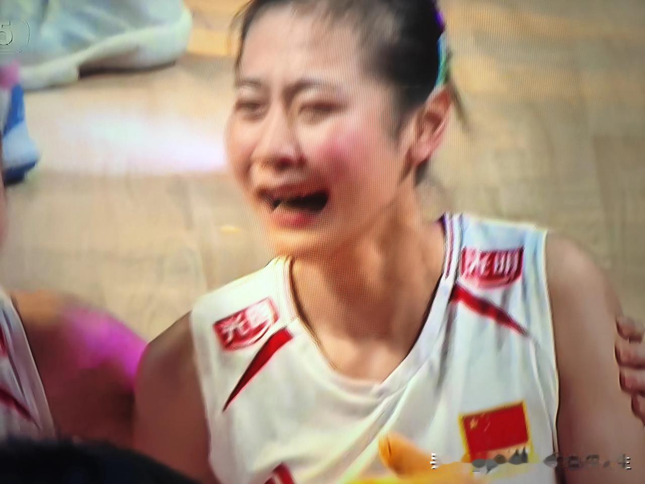 中国女排能够在世界女排联赛总决赛第一场的比赛中3比2逆转战胜美国女排，除了龚翔宇
