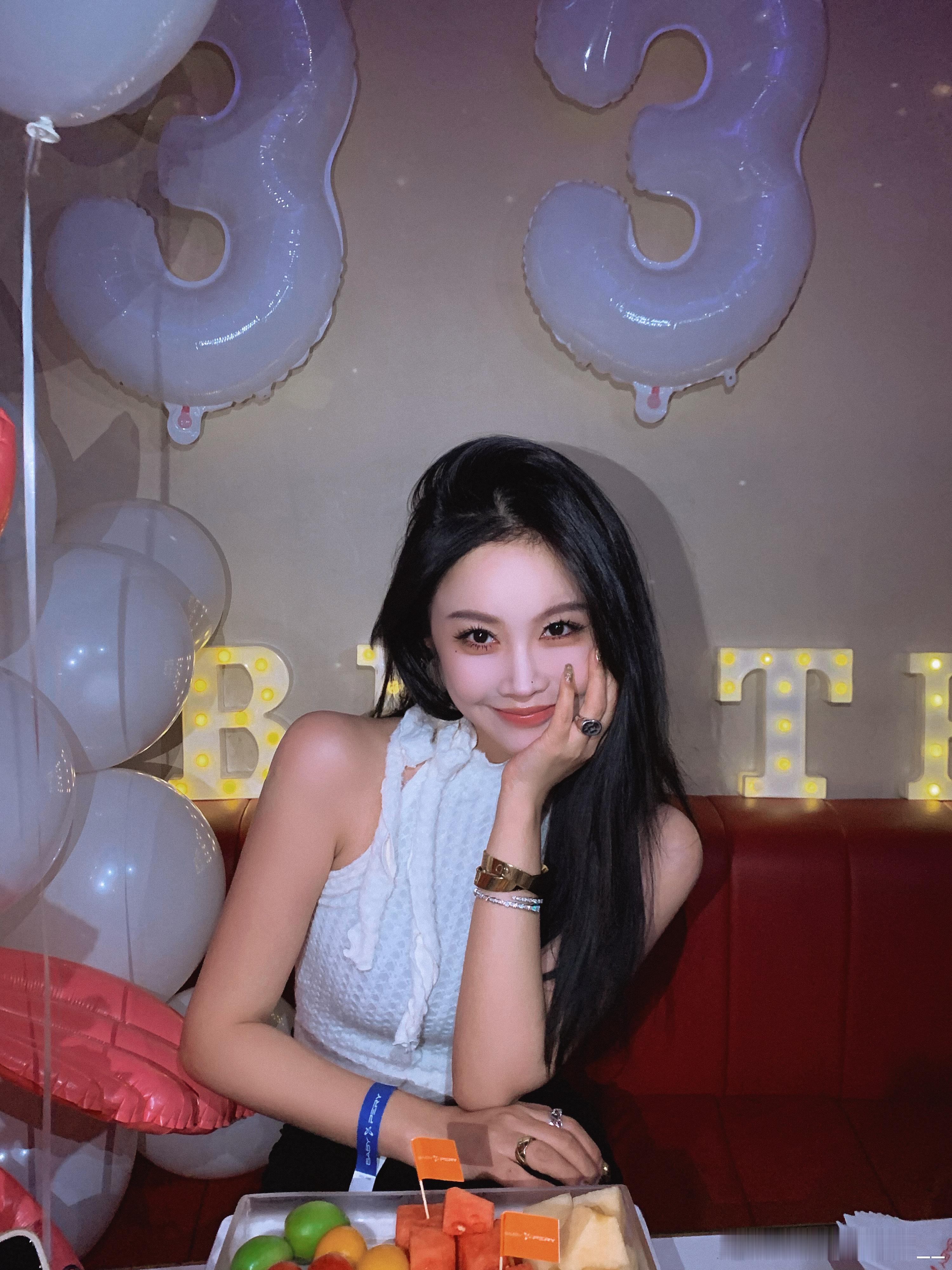 第五年 祝我们珊生日快乐！！永远是18岁的大美女子！！！健健康康的！！[心][心