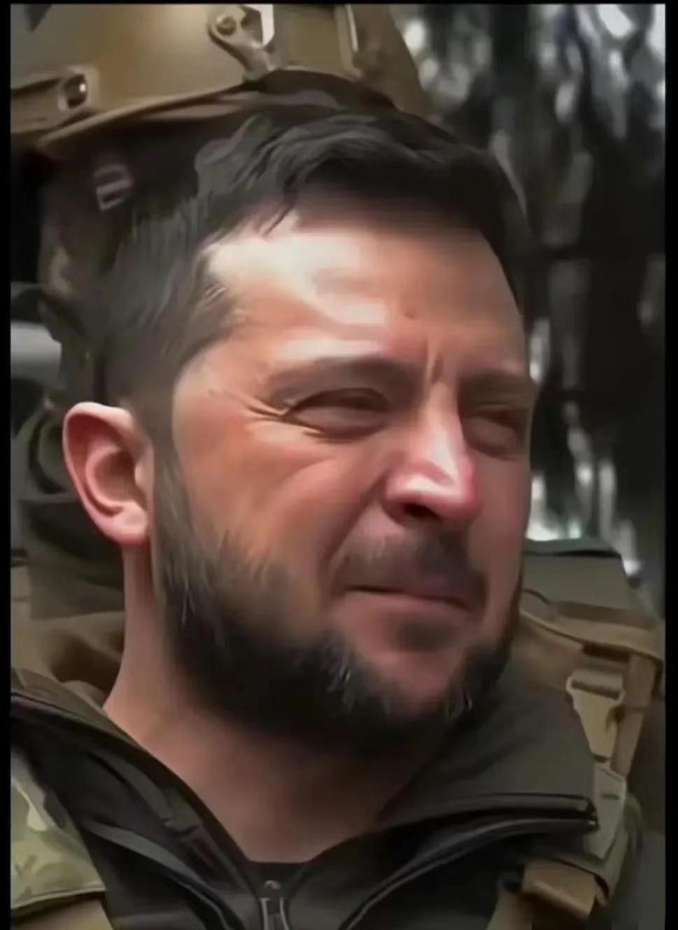 弹尽粮绝还挨冻，泽连斯基喊话求援助，这拉锯战啥时候是个头？1月16日基辅的寒夜里