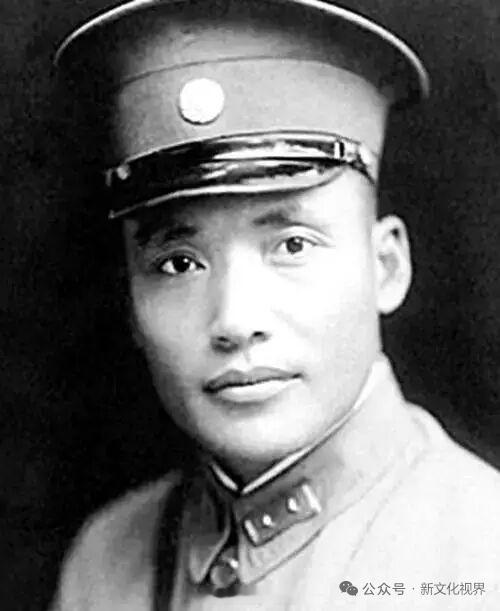 张天佑：跟随红军走完长征的国民党军中将1893年，我父亲张振汉出生在徐州市的贫苦