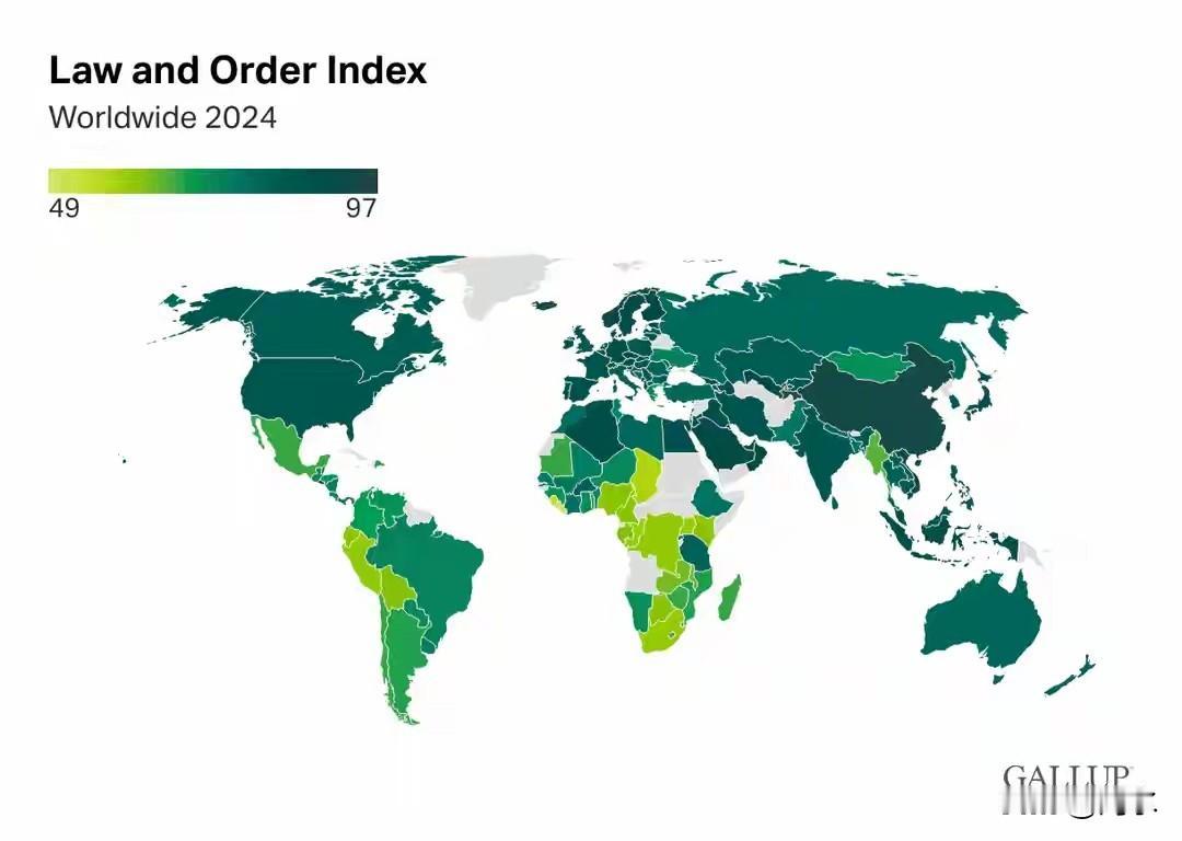 中国是世界上最安全的国家之一，不管是他们的民调中国是排名第三还是第四，但在一个中