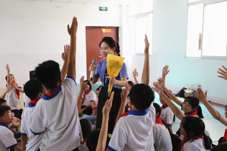 用心用力投入未检工作 重庆市荣昌区检察官邓书丹再获殊荣