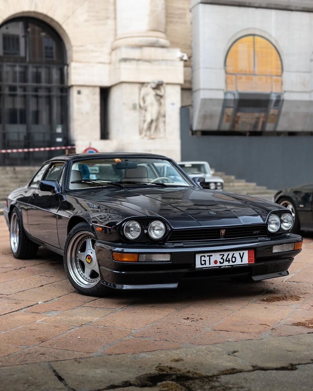 豪车超跑[超话]  1991年的Arden Jaguar，搭载V12 AJ6！妥