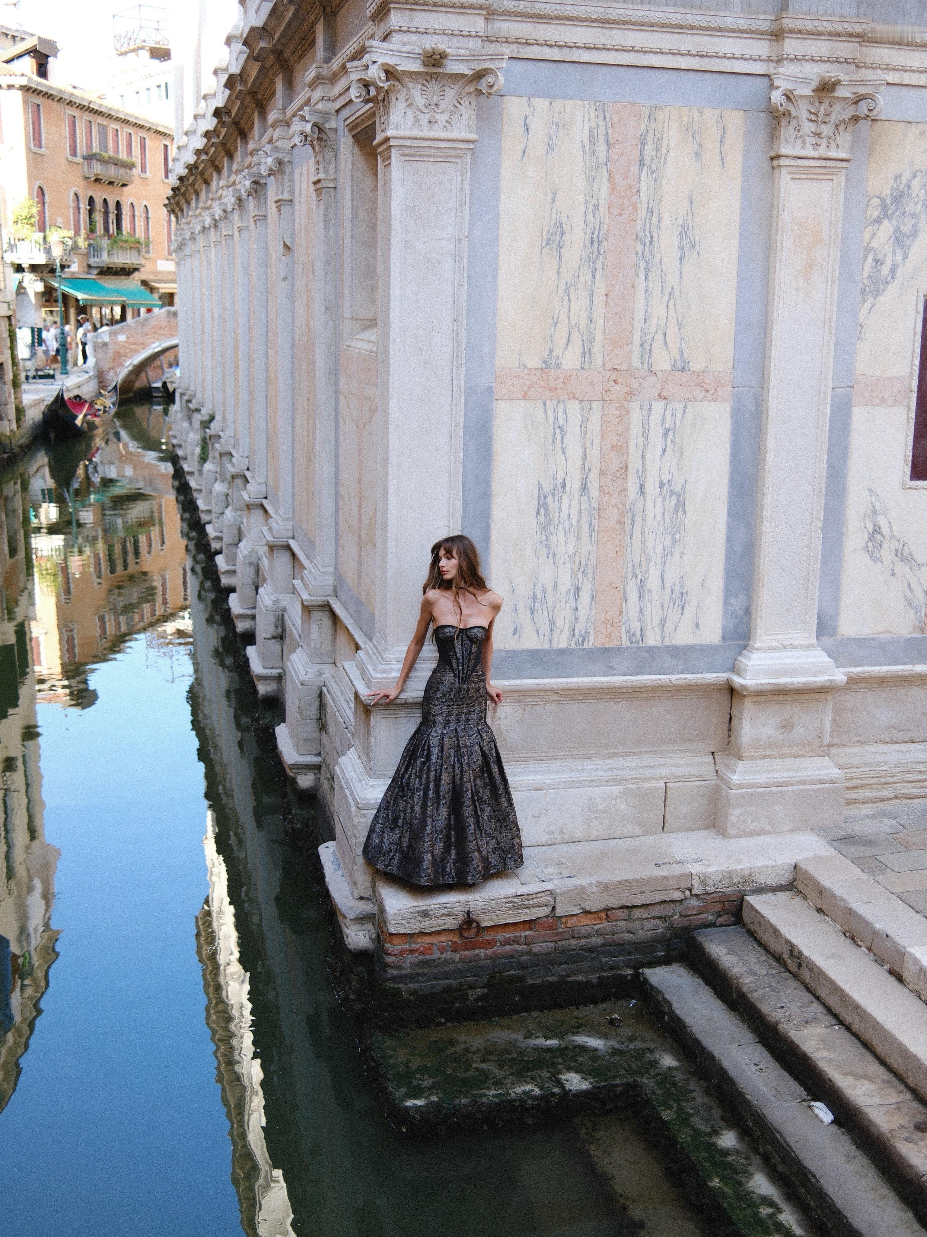Mara LafontanComme les eaux de Venise, m