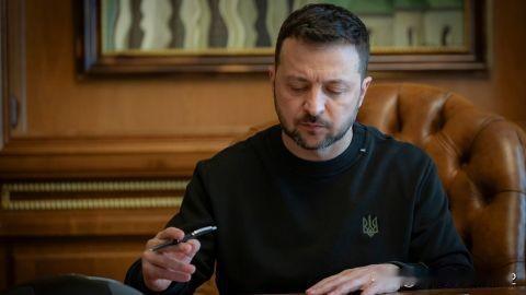 泽连斯基表示，乌克兰、美国和俄罗斯在阿布扎比讨论了20点和平计划


乌克兰、美