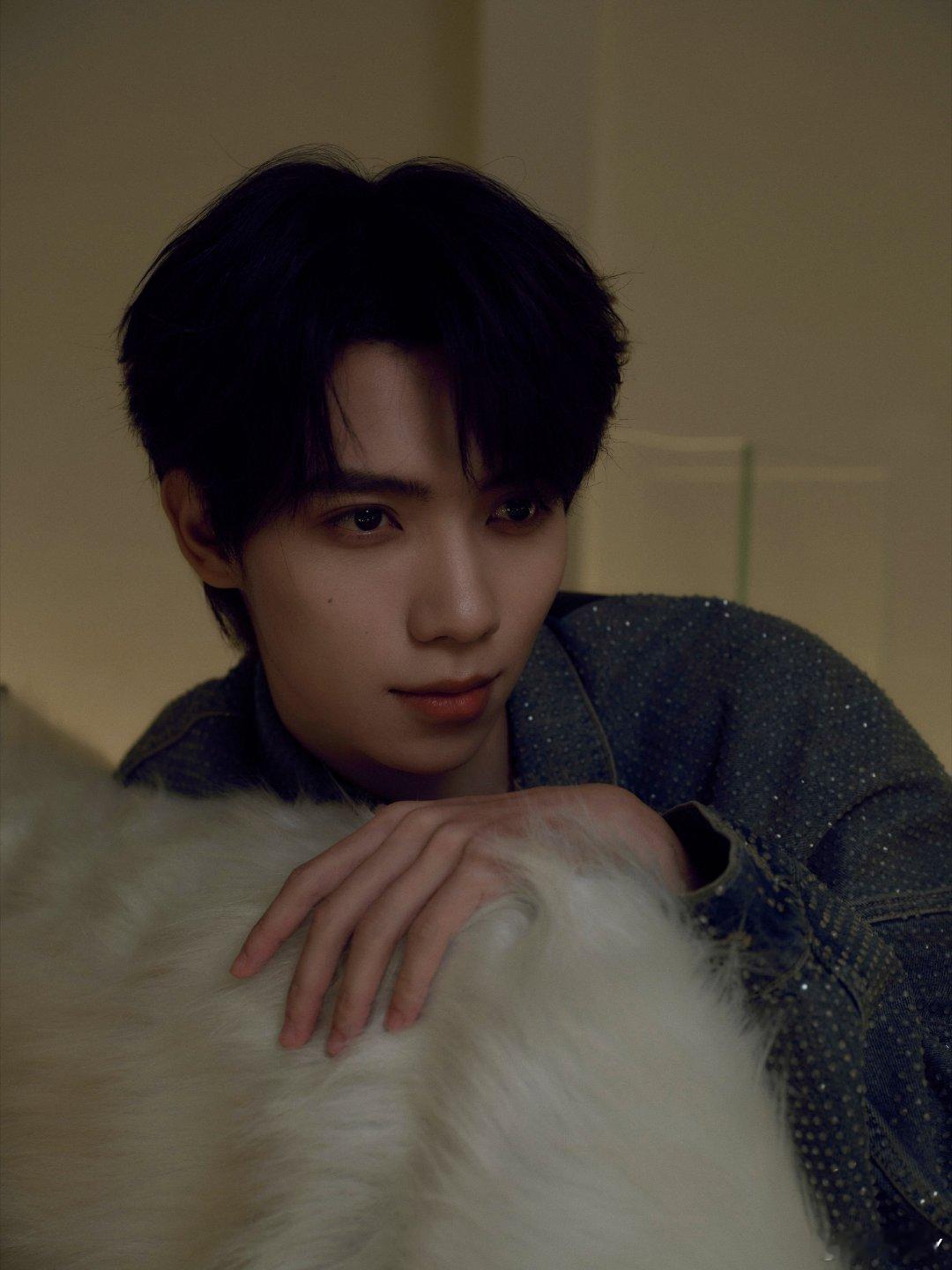 🚢 ✨江山如画不如你眉眼清浅，山河千秋不及你泛笑风华💚🚢