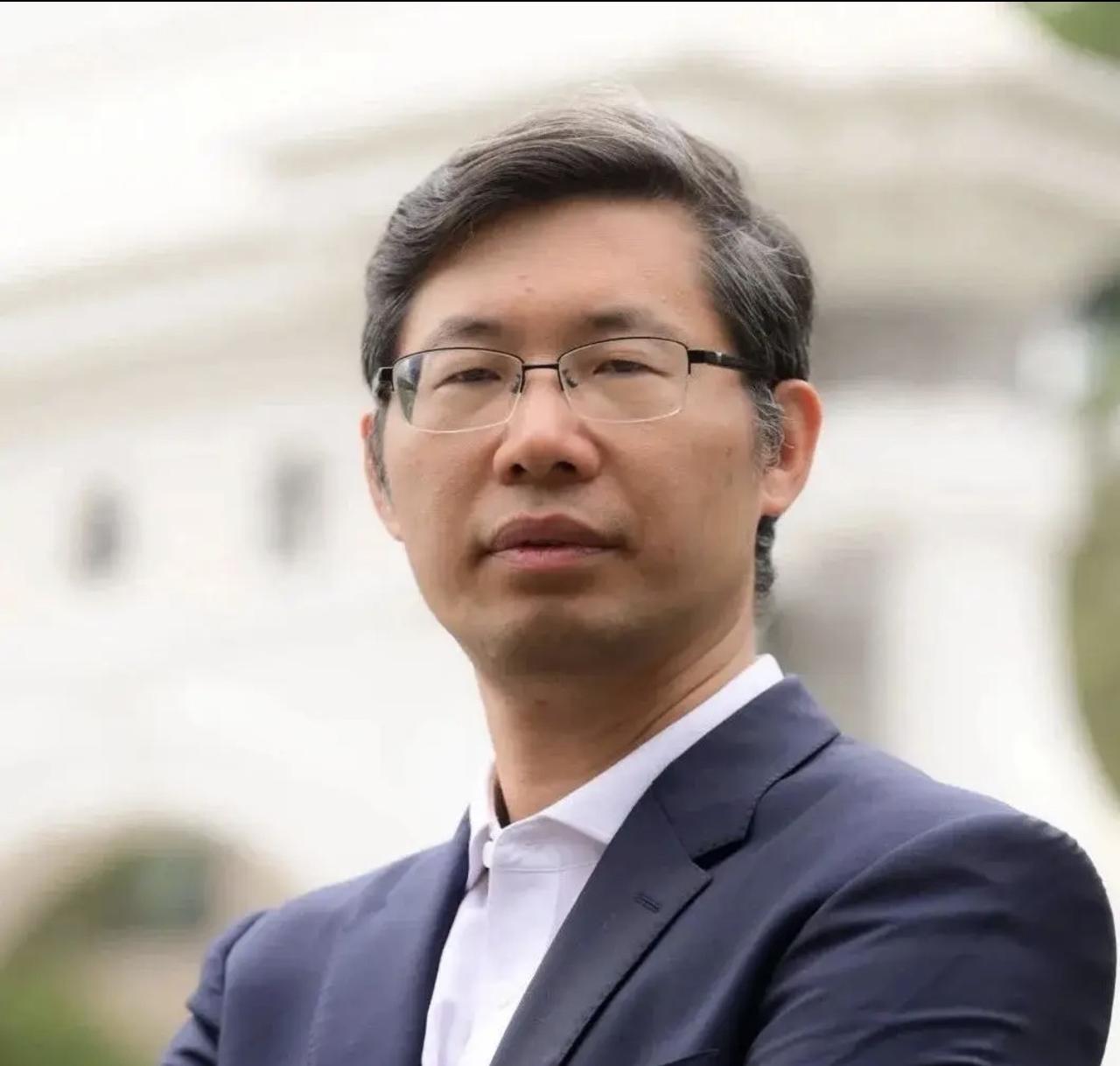 哎我去！喜大普奔，清华大学前教授郑毓煌终于被全网封禁了，这位长相酷似石平，立志要
