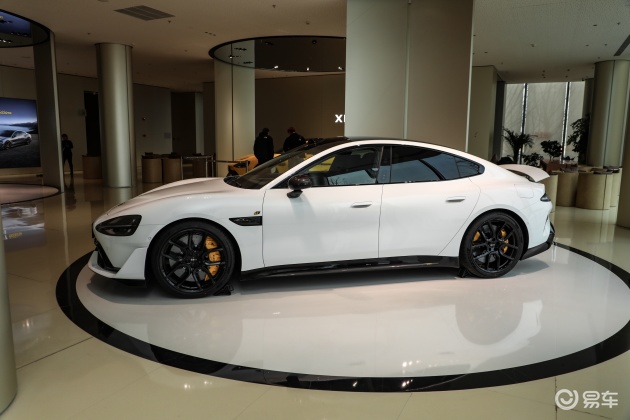 [小鲨帮选车]小米汽车小米SU7 Ultra会是你的选择吗