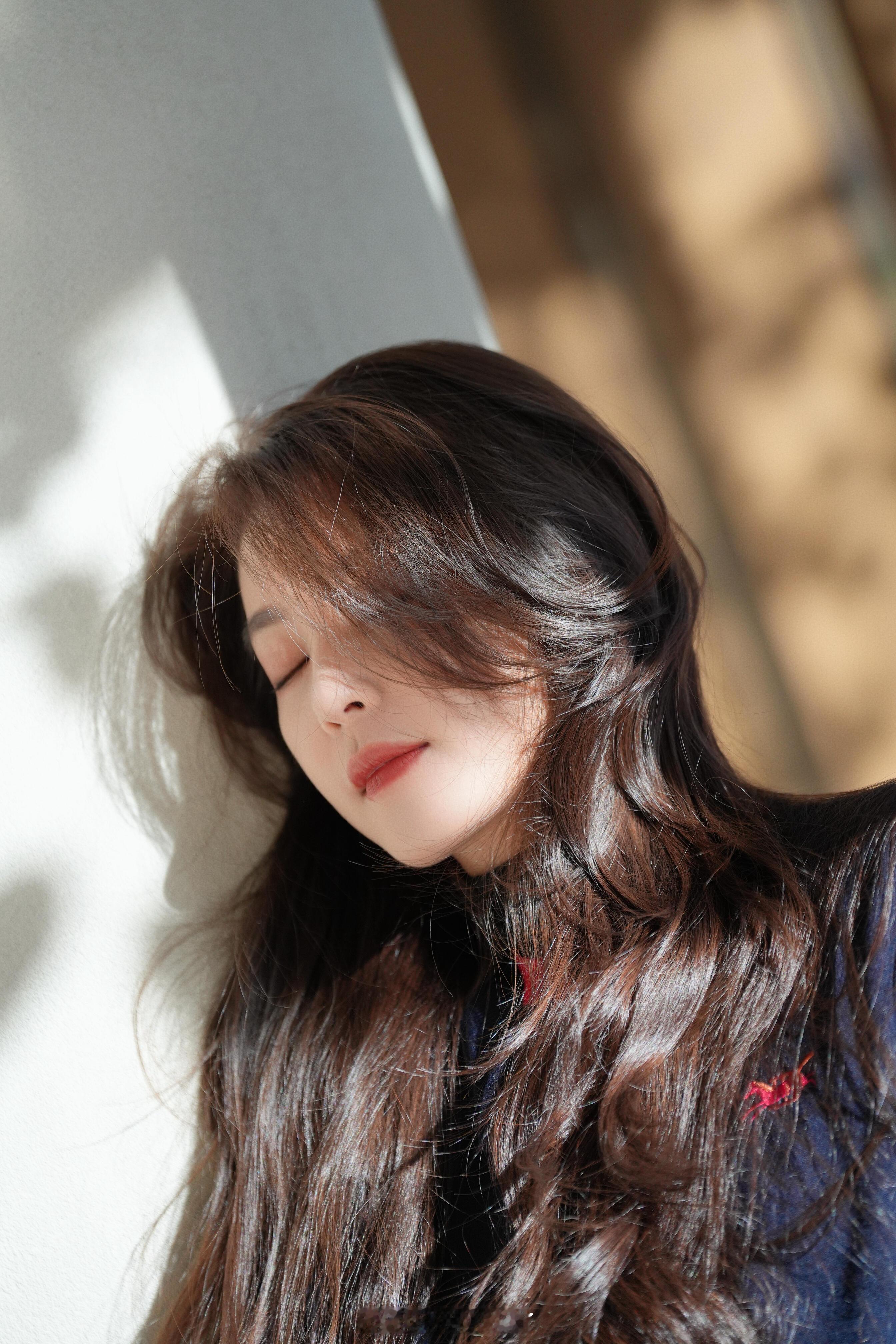 李云霄冬日营业看到她心情就会变得很平静～ 