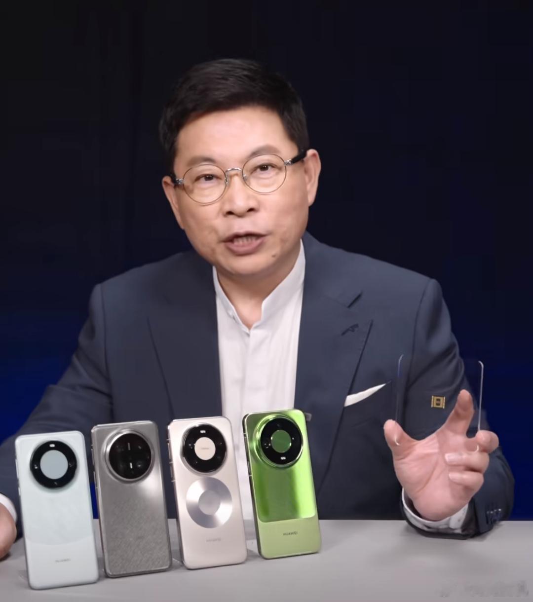 余承东解读韬定律，还同时让 Mate60到Mate90四代机器同时亮相。这次真把