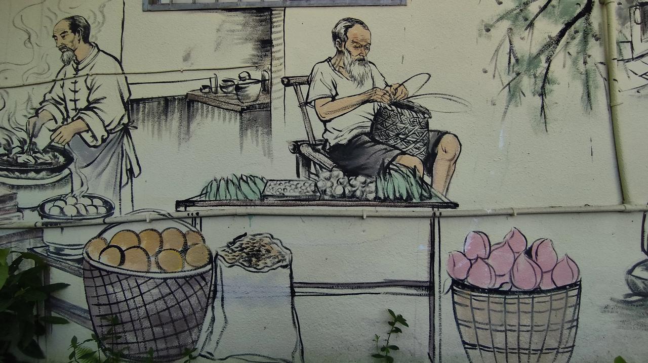 晒图笔记大赛小镇风情欣赏！栩栩如生的精美壁画，真实还原了当地人们的生活场景！记录