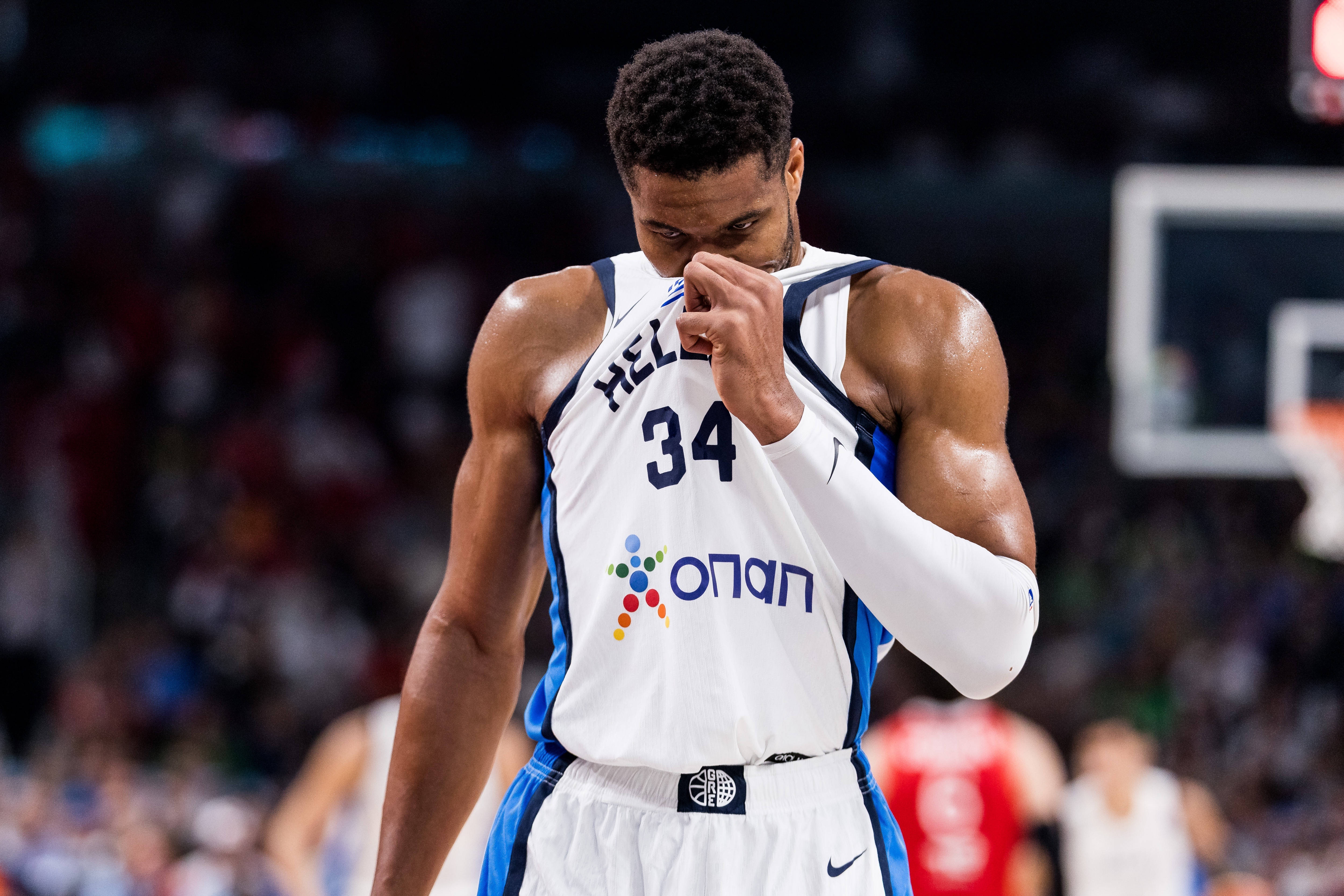 John Hollinger：字母哥和雄鹿目前的局面让人想起利拉德在开拓者的最后