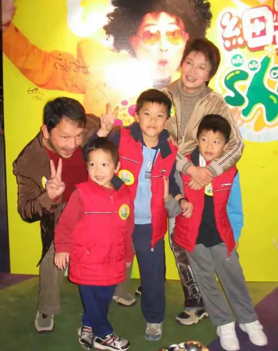 陈敏儿去世后，两个儿子觉得有一件事很愧对母亲，某种程度来说，陈敏儿是带着一个未了