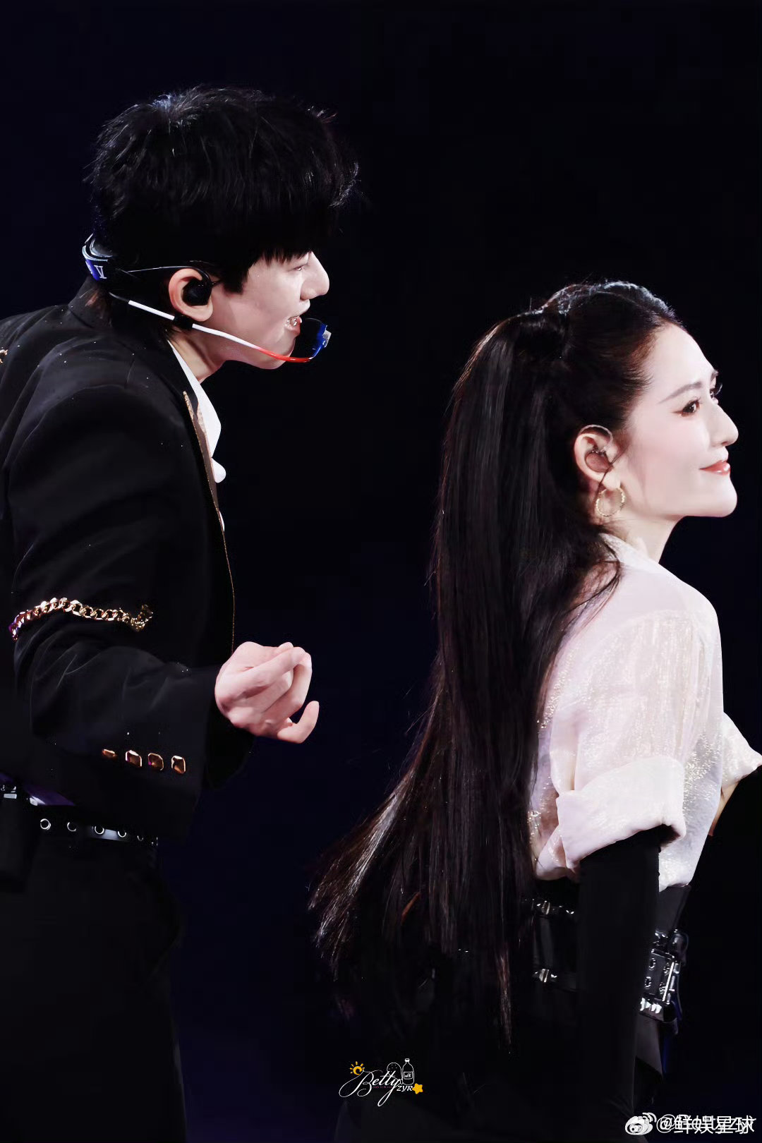  张杰张杰回应 杰娜爱情：始于心动，终于白首！ 