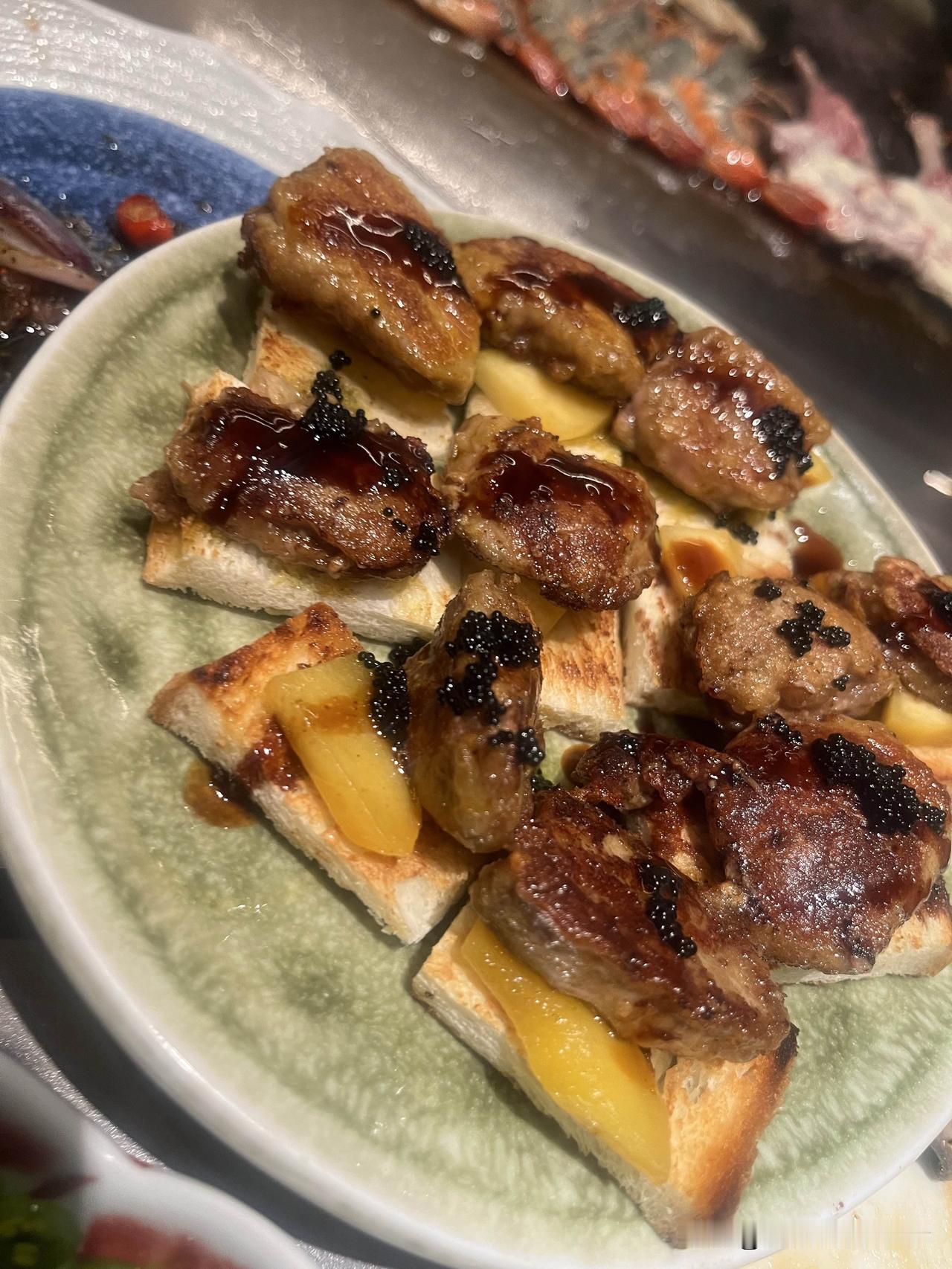 我认同，但不是消极躺平，而是清醒地放下、认真地活着。

人这一生，我们都是时间的