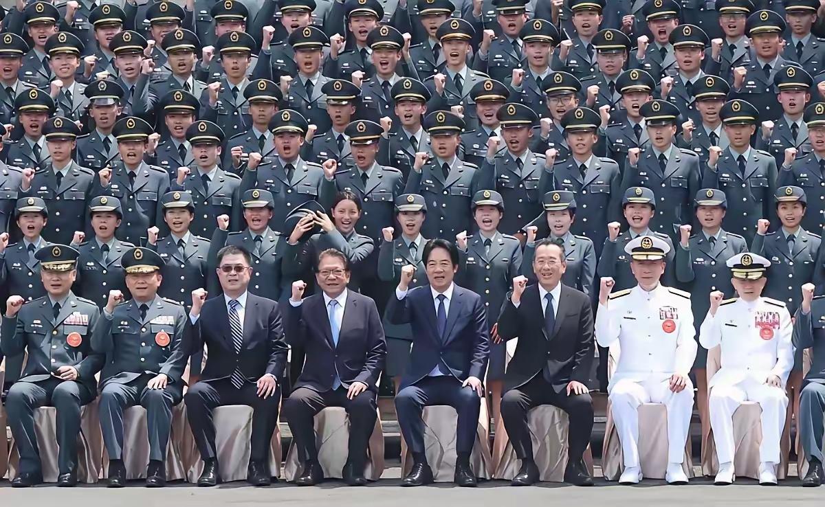 菲律宾：美国的马前卒。
日本：美国的桥头炮。
台独势力：美国的傀儡。
澳大利亚：