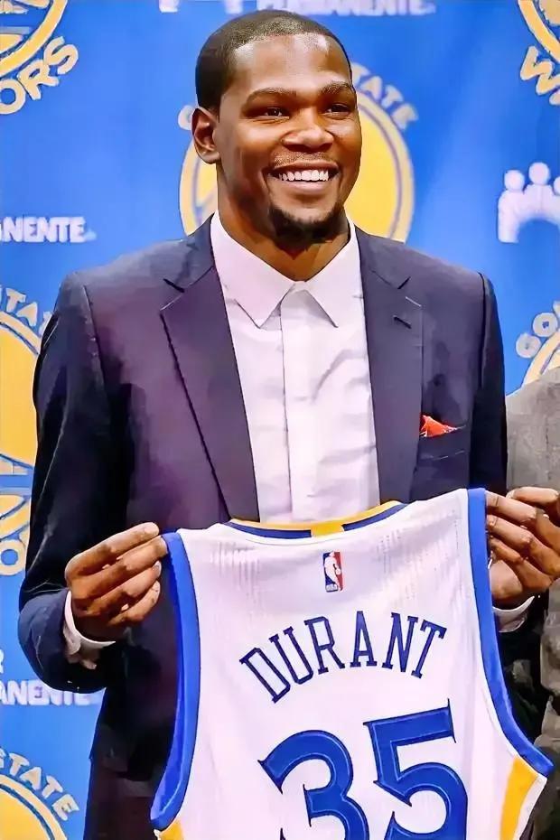 不吹不黑，NBA现役球员中，以下这10位退役后可以确保100%入选名人堂：

1