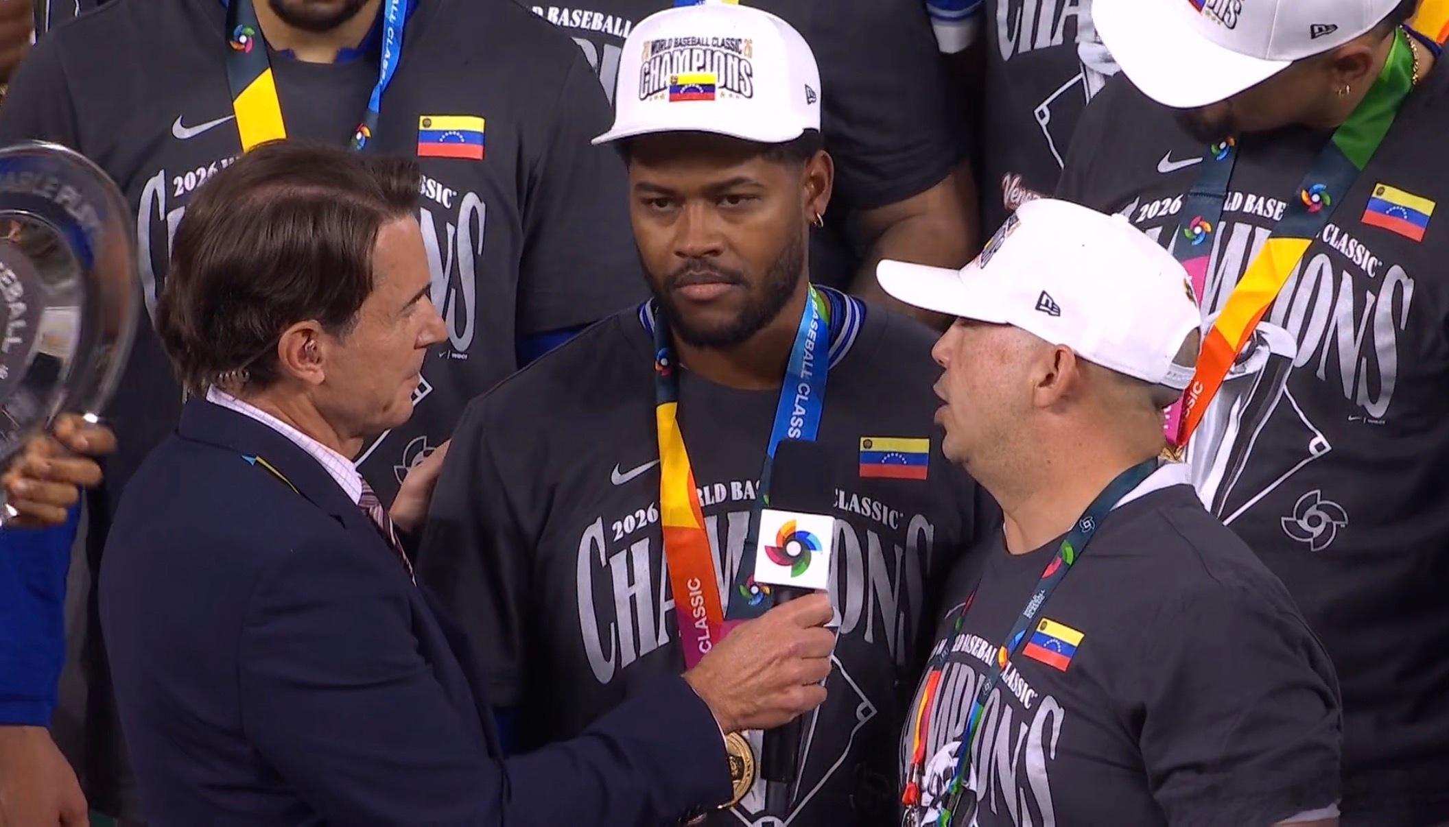 迈克尔 加西亚，MVP ！   全明星 金手套之后的又一个荣誉！ 