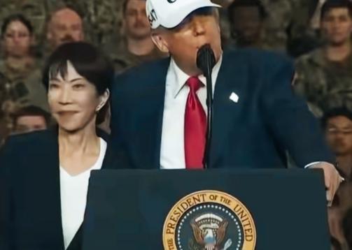 高市早苗和梅洛尼这姿势神相似啊！
两人不仅姿势保持一致，这脸上都是一脸的高兴啊！