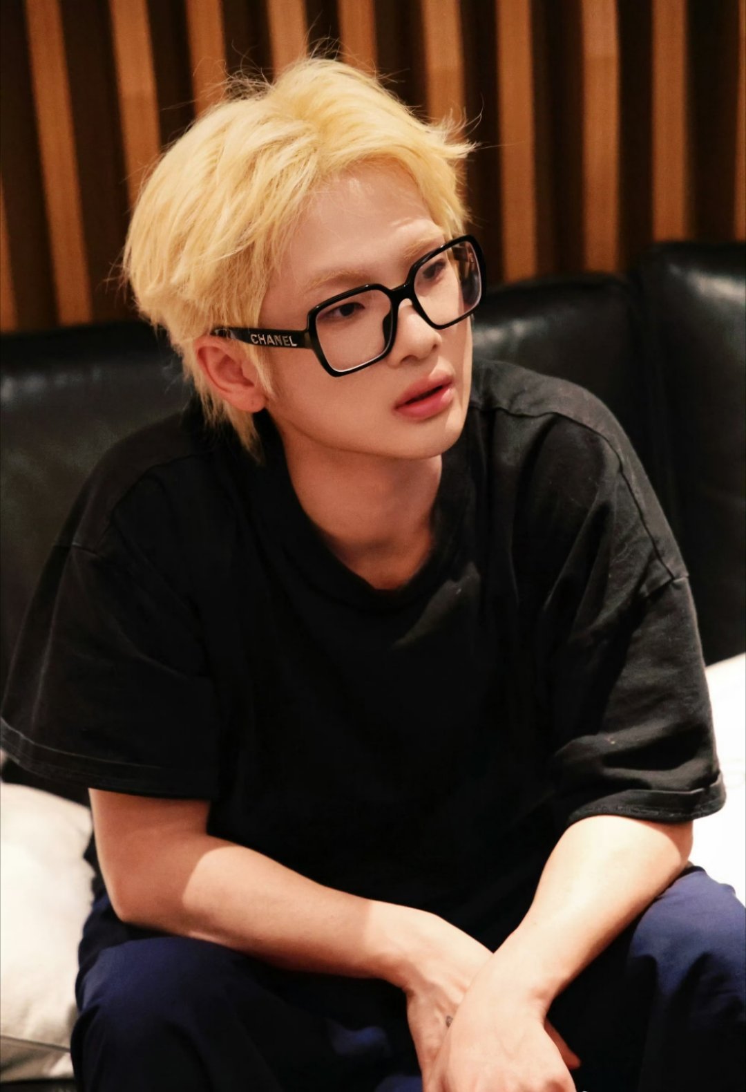 周震南给弟弟开家长会全程紧张哈哈哈哈南南也是给弟弟开上家长会啦