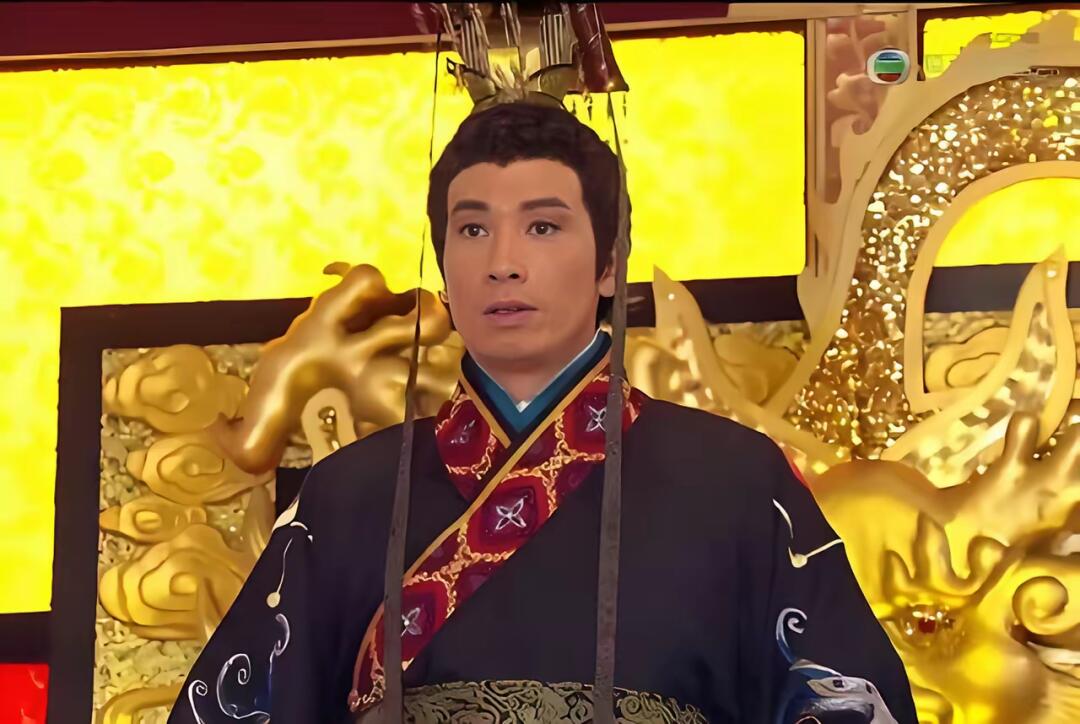 唐宪宗有一次醉酒后，见郭贵妃不在身边，便对其侍女郑氏说：“听说相士算出...
