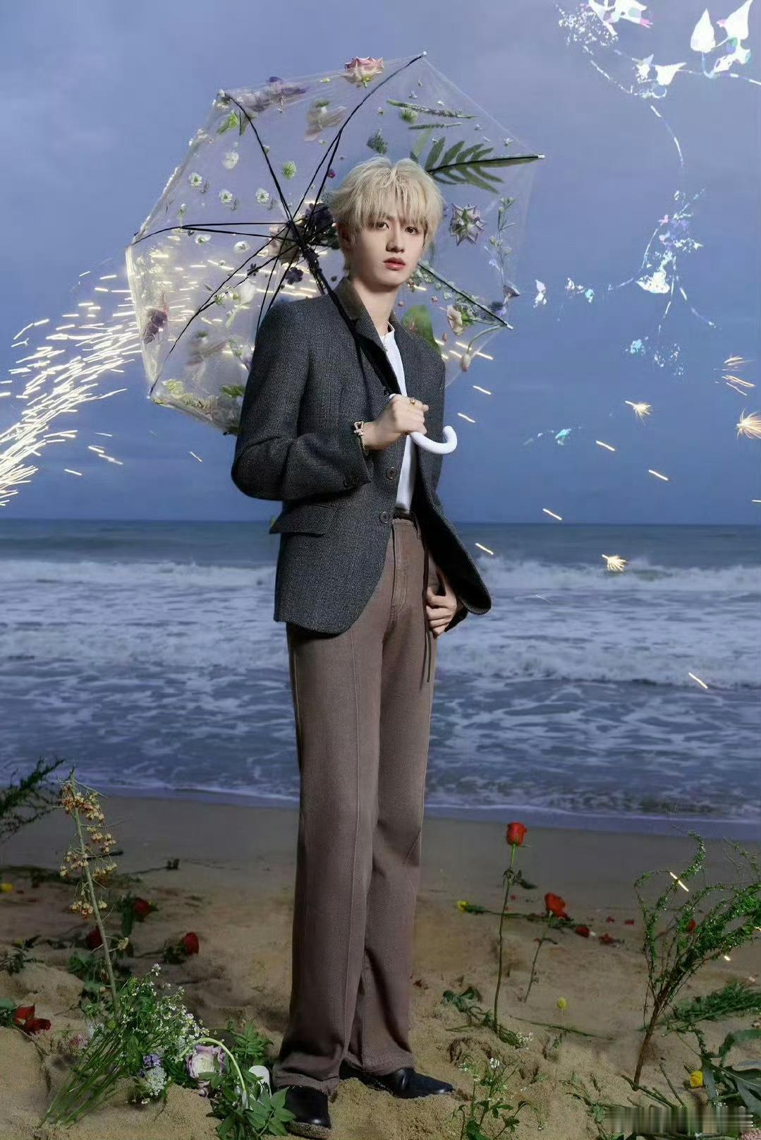 生日快乐，朱志鑫越来越火天天开心朝朝岁岁顺风顺水 