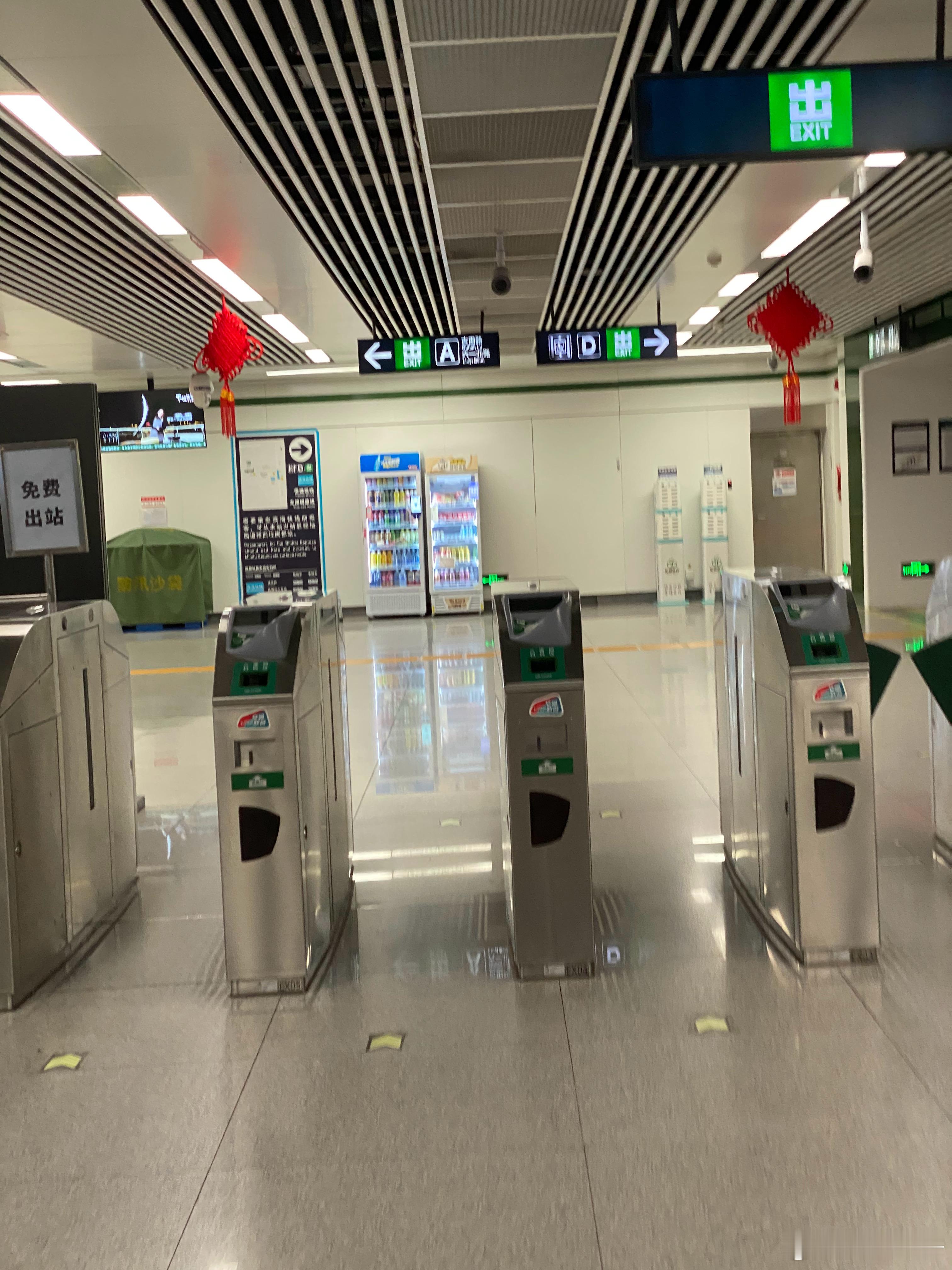 过年了，地铁上都没什么人了，牛马们都归家了，福州的地铁公交又免费了 福州·水部(