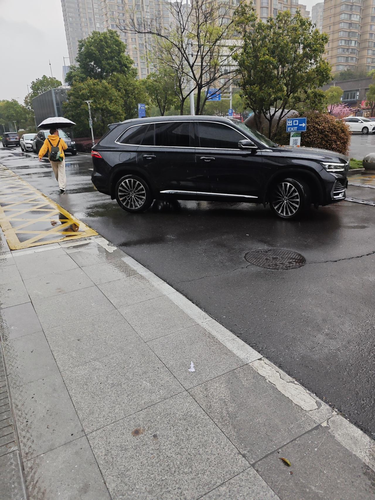 我的今日状态：😁轻松愉快
我这里的天气：🌧下雨

常州一行让我倍感亲切，小妹