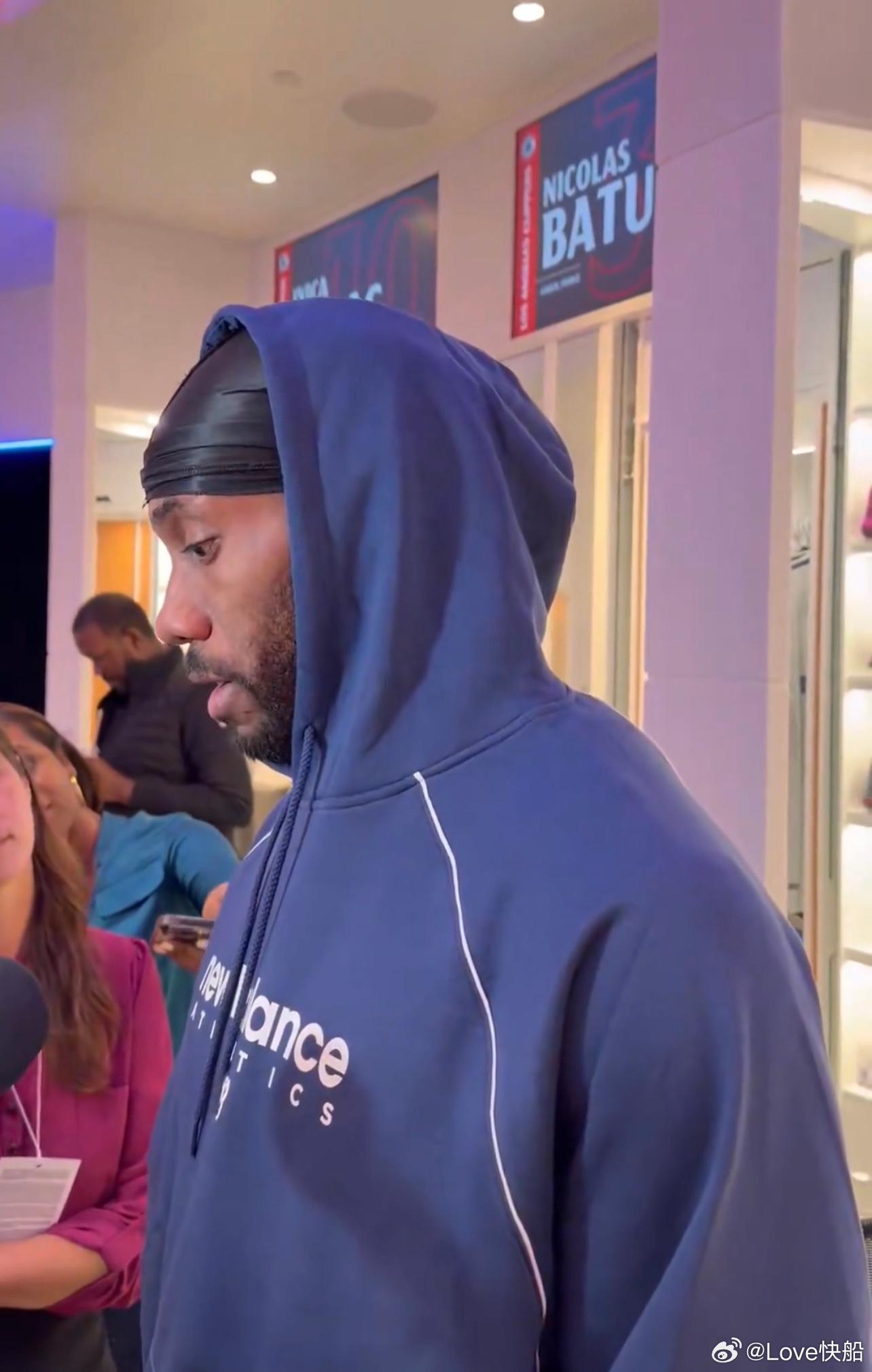 科怀·伦纳德谈詹姆斯·哈登：“他是一位出色的队友。我们并肩相处，留下了许多美好回