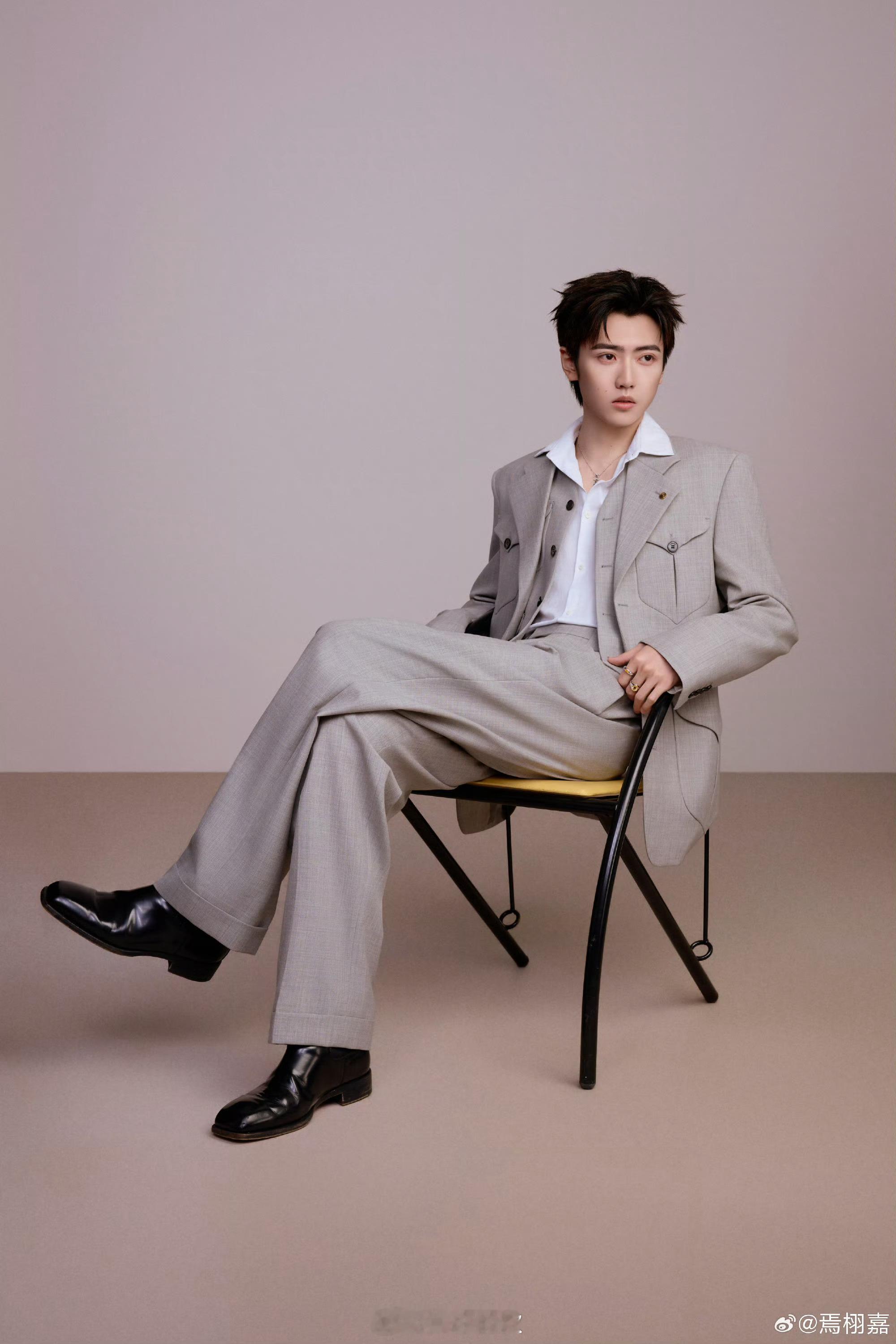 焉栩嘉签约爱奇艺焉栩嘉签约爱奇艺芃奇文化是“芃”勃新程，亦是“奇”遇未来。欢迎登