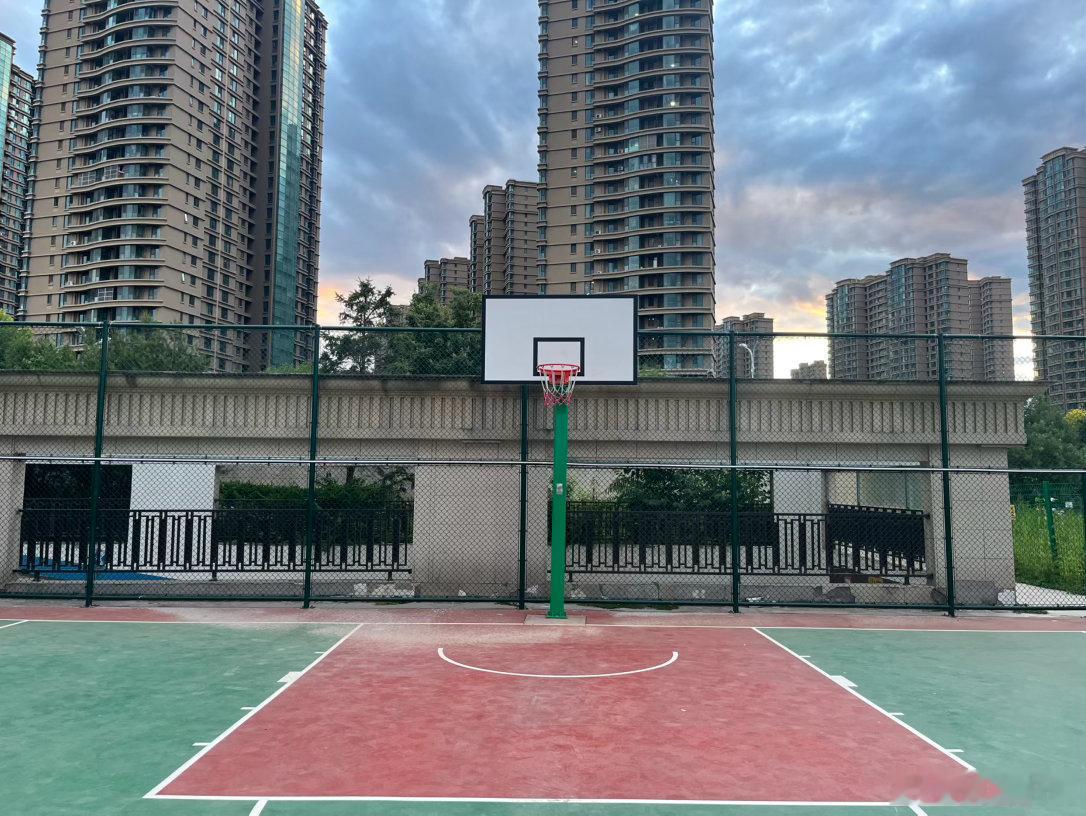 把心朝着太阳的方向打开，阴影就落在了身后。好心态不是天生，是练出来的——每天醒来