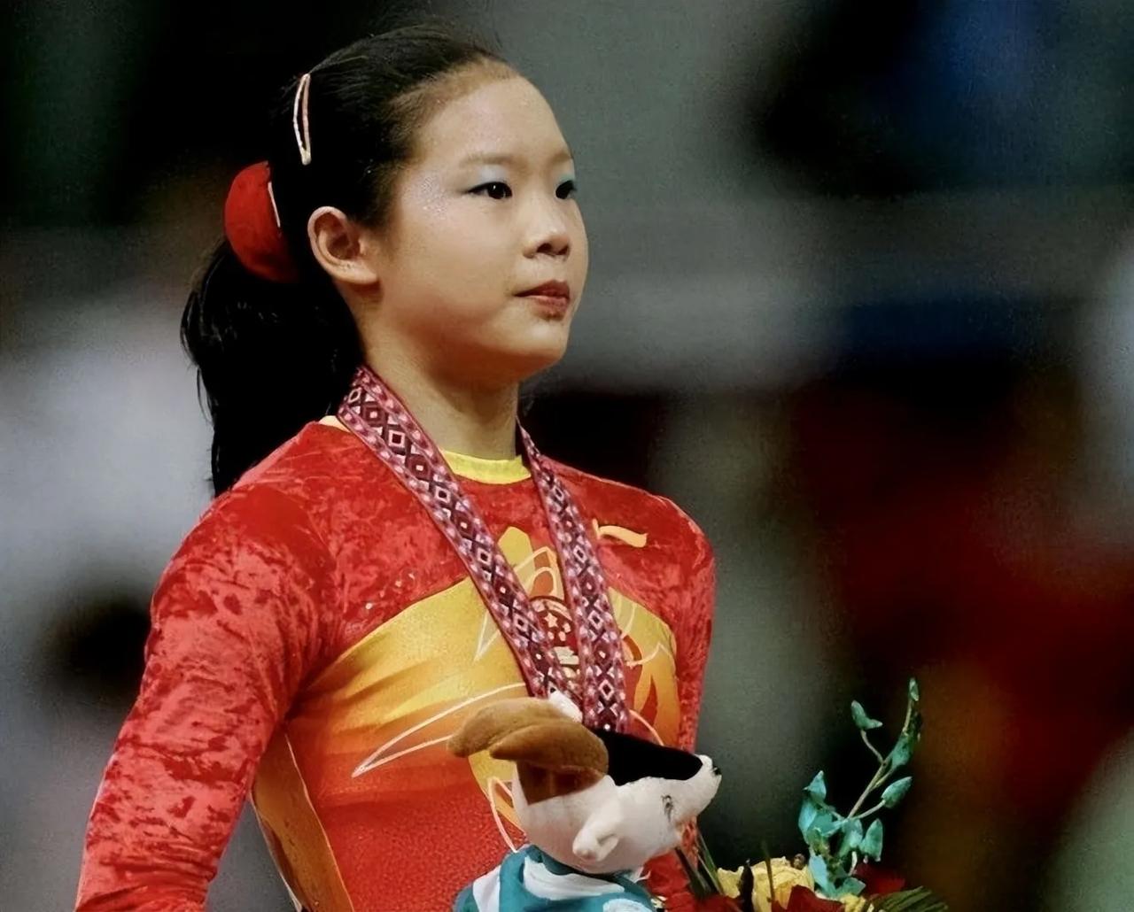 程菲是一位中国女子跳水运动员，出生于  1993  年，身高  1.61  米。