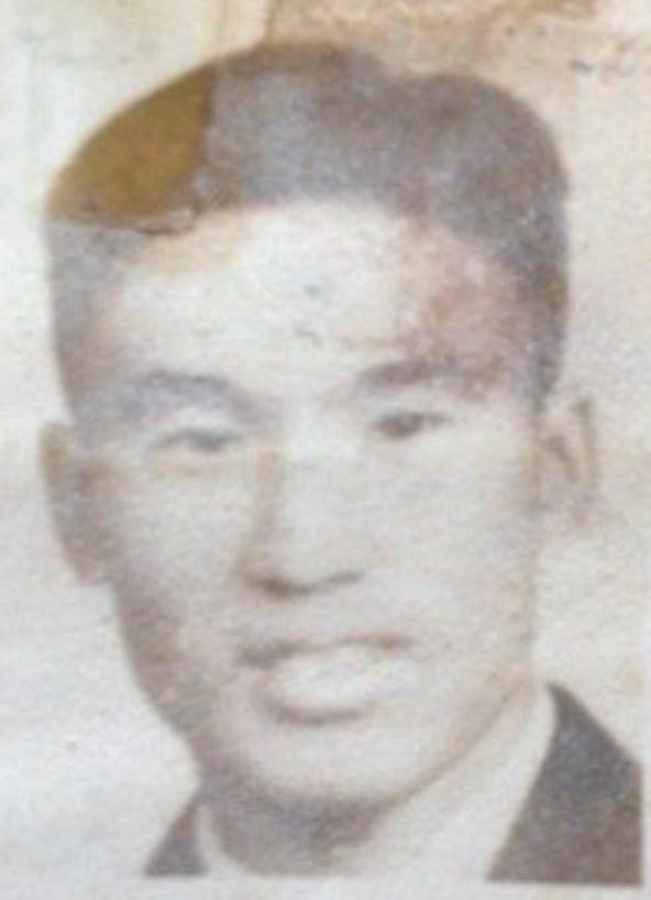 郑培军，1932年出生，山东省赣榆县四区，1948年2月担任战士，1950年1月