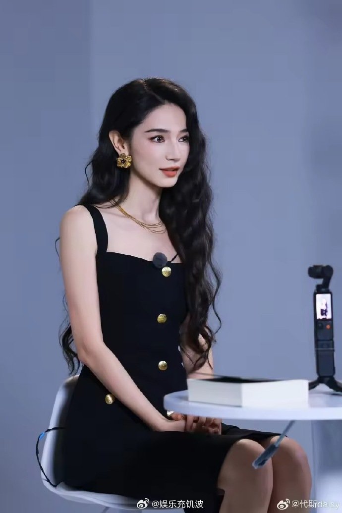 代斯出发浪姐7代斯出发浪姐，取餐都这么有态度，狠狠期待了代斯出发浪姐无惧前路乘风