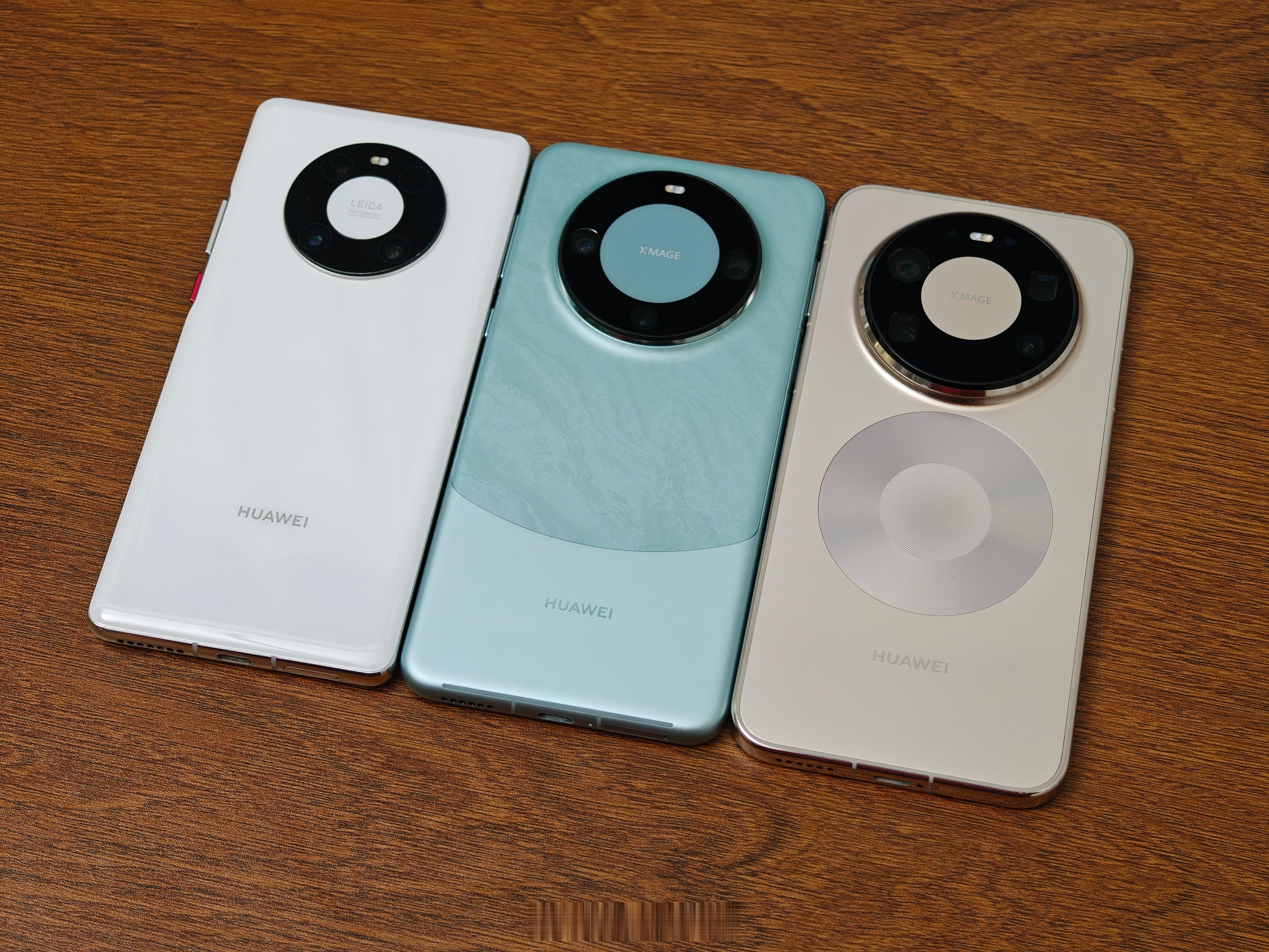 华为三代星环同框合影华为Mate 40 Pro华为Mate 60 Pro华为Ma