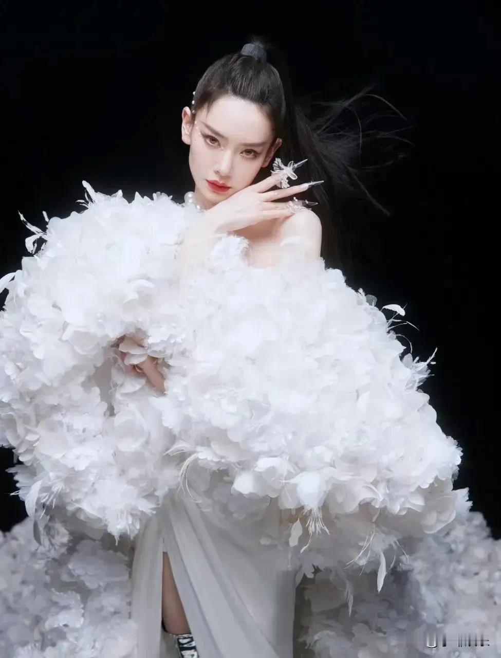 戚薇不计后果说真话：普通人无法跟明星比美！女明星在时间跟财力上都舍得往自己身上投