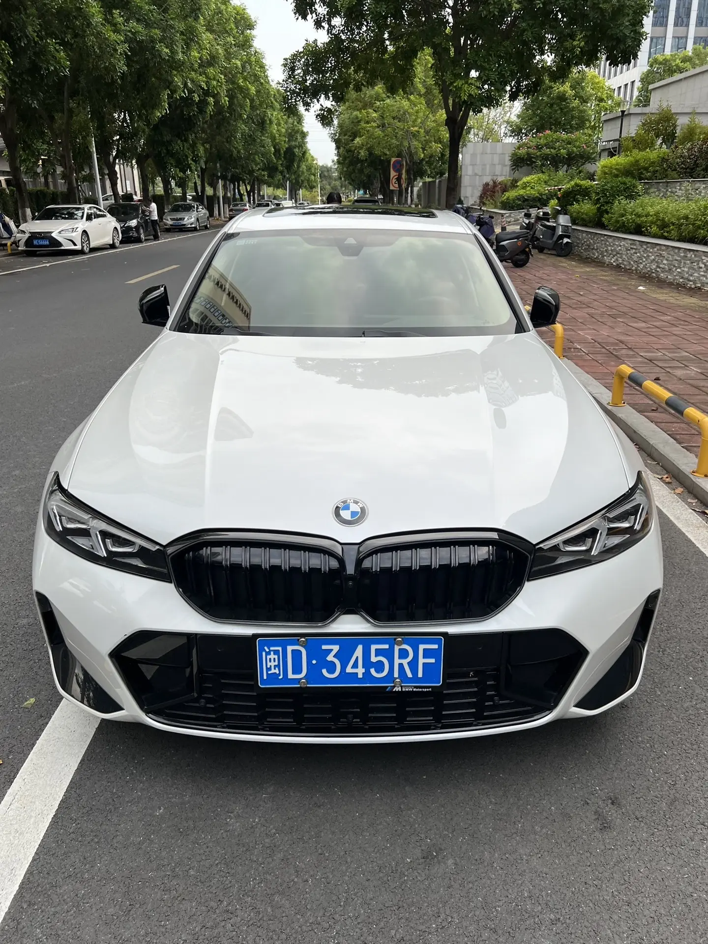 再便宜再破的三系也是三系，它一样是年轻人绕不过的一台车子