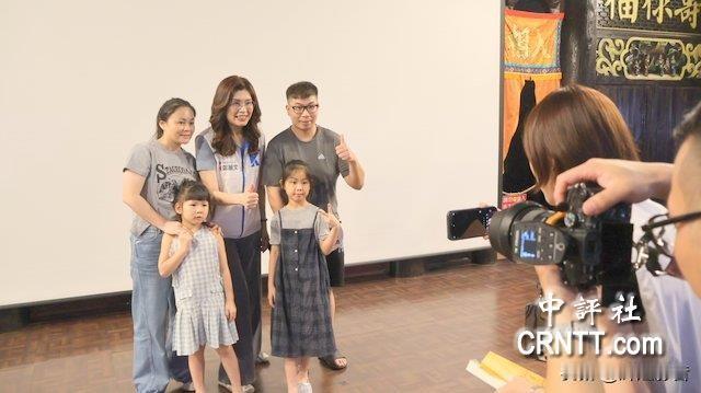 🇨🇳🔥台海选战升温！郑丽文、卢秀燕接连表态，蓝营布局引关注
 
世界上只有