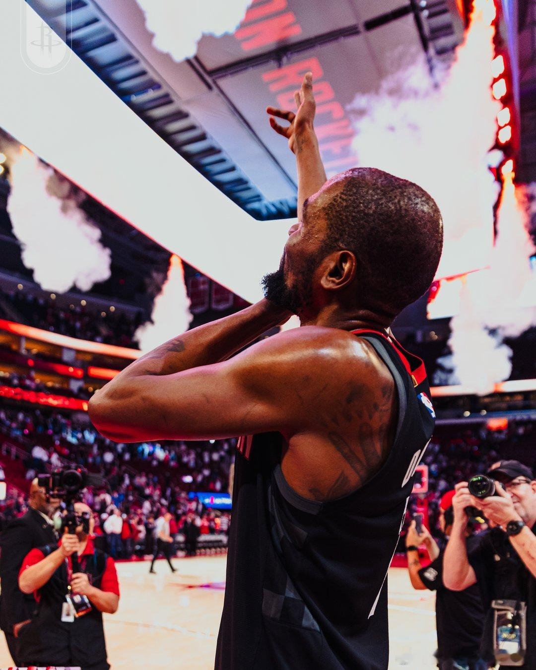 太阳vs火箭 昨日NBA常规赛，火箭￼100-97击败太阳￼，NBA官方出具了本