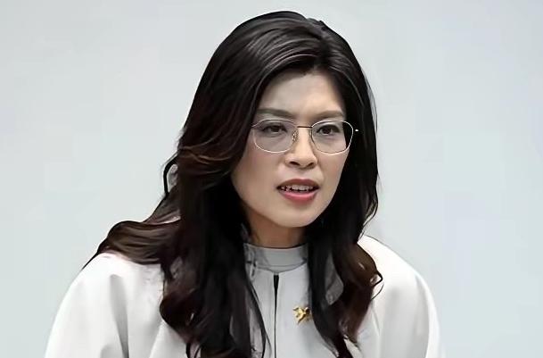 有人说了一个问题：假如郑丽文参访大陆回到台岛以后，赖清德把郑丽文抓起来了，大陆怎