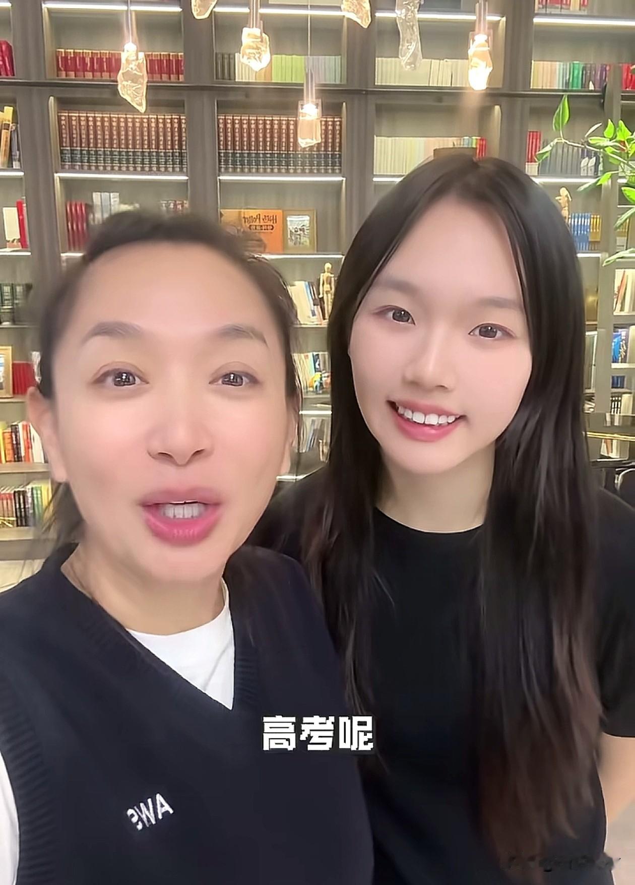 作为教育领域的主持人，王芳不让女儿参加高考，把她送到国外教育，以“过来人”的姿态