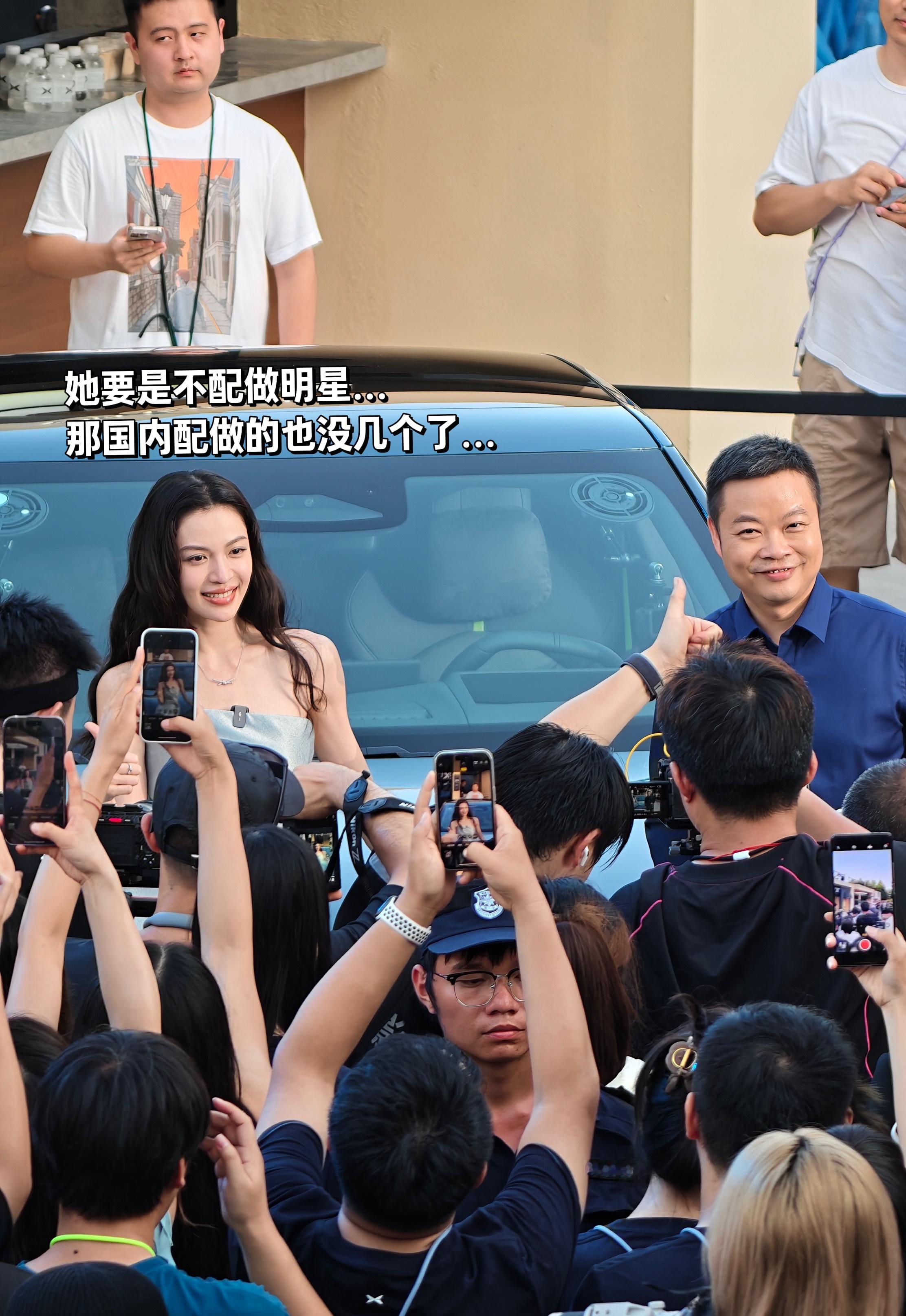 参加了全新小鹏P7的发布会...真是应了那句话：能打败P7颜值的，只有新P7。实