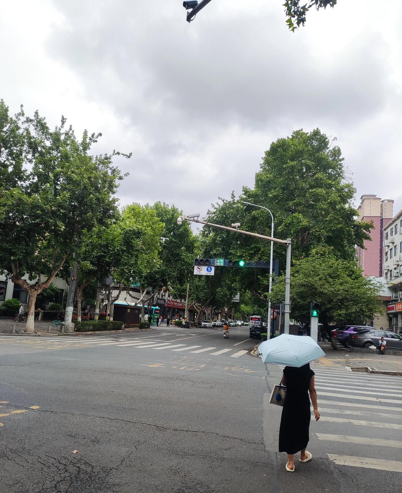 现在的小学生到底怎么了？[抠鼻][抠鼻][抠鼻]
大家有没有发现一个问题，现在的