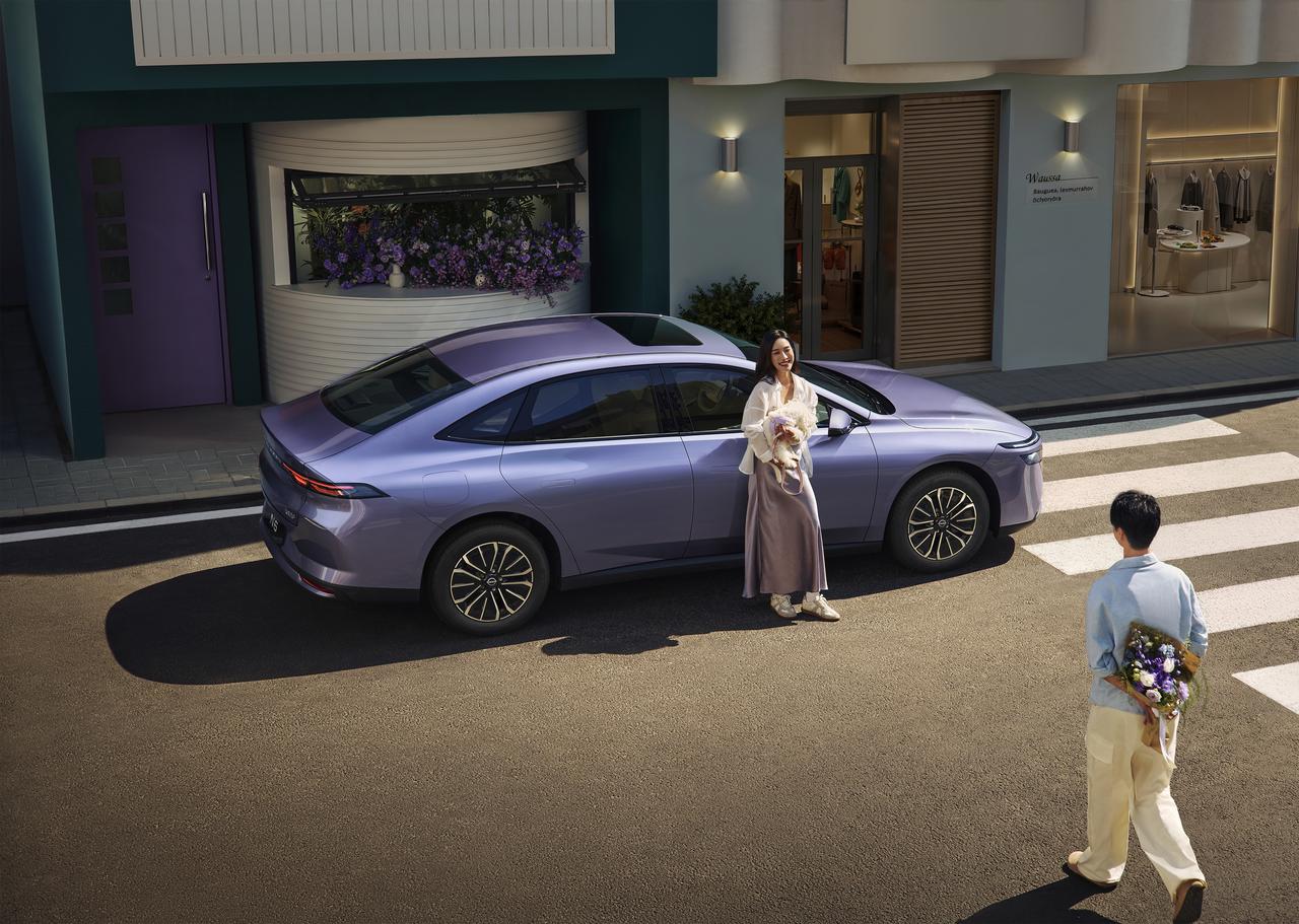 买车还在死磕合资燃油车？我告诉你：你out了。
身边很多人都说买车要买合资燃油车