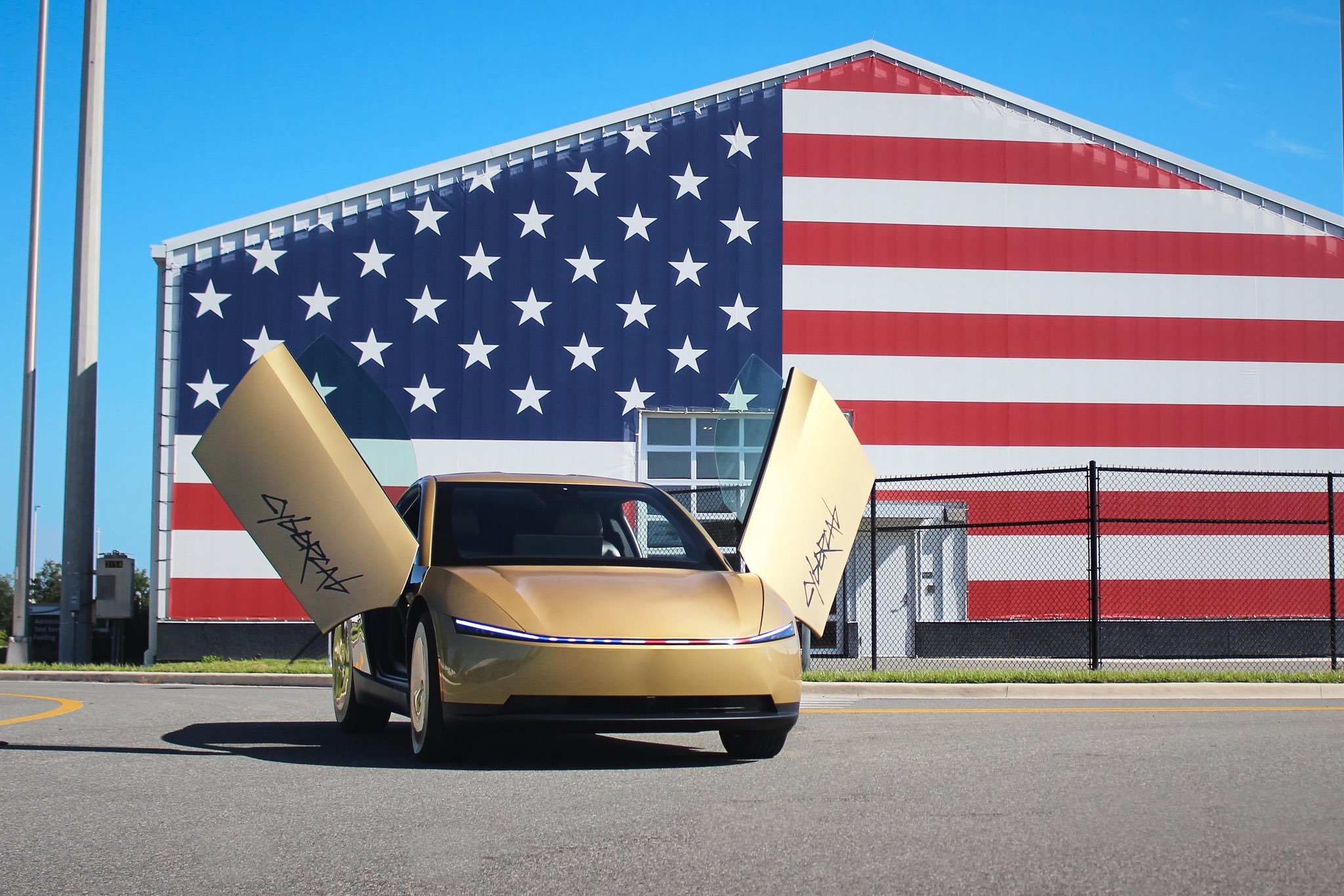 网传特斯拉Cybercab配了可自由编辑RGB灯条 