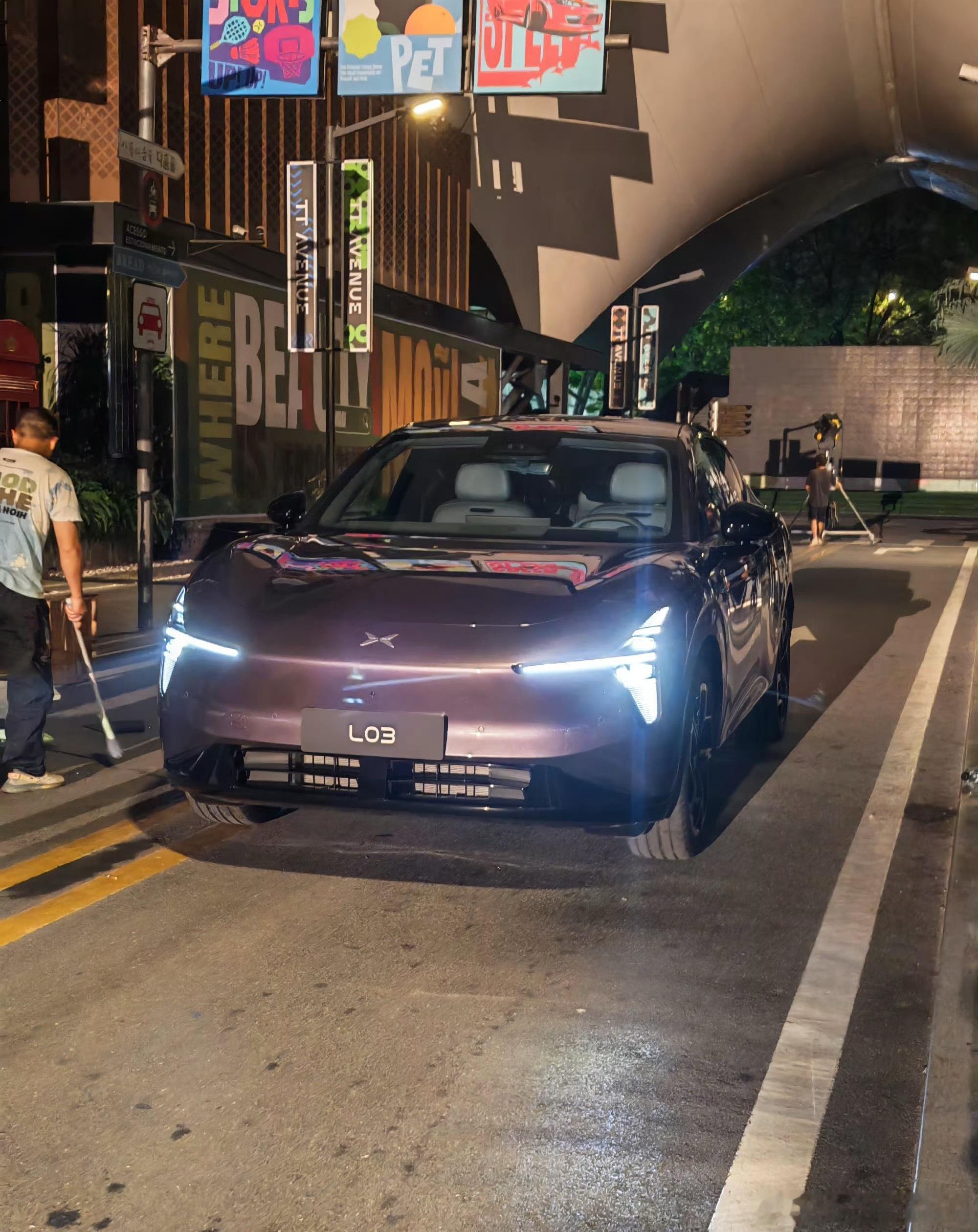 小鹏MONA首款SUV命名L03等了这么久，MONA系列SUV终于来了，定名L0