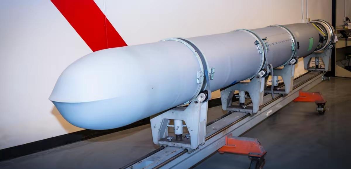 “战斧”或点燃导火索，俄“波塞冬”回敬警告，美俄关系再度对撞