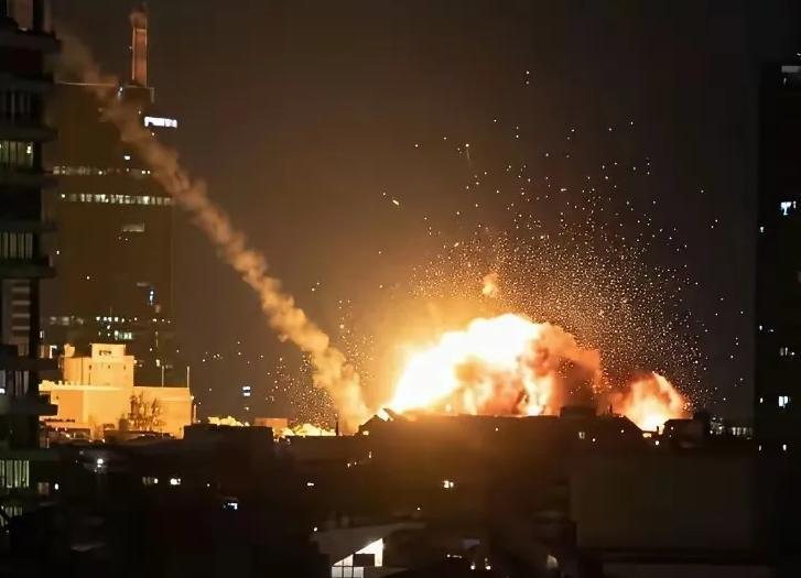 俄罗斯的机会来了！由于中东爆发猛烈的冲突，使得美国把部署在乌克兰的“爱国者”防空